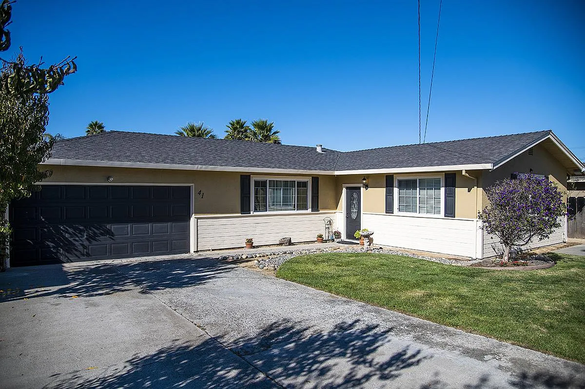 41 Gardenia Ln photo 1