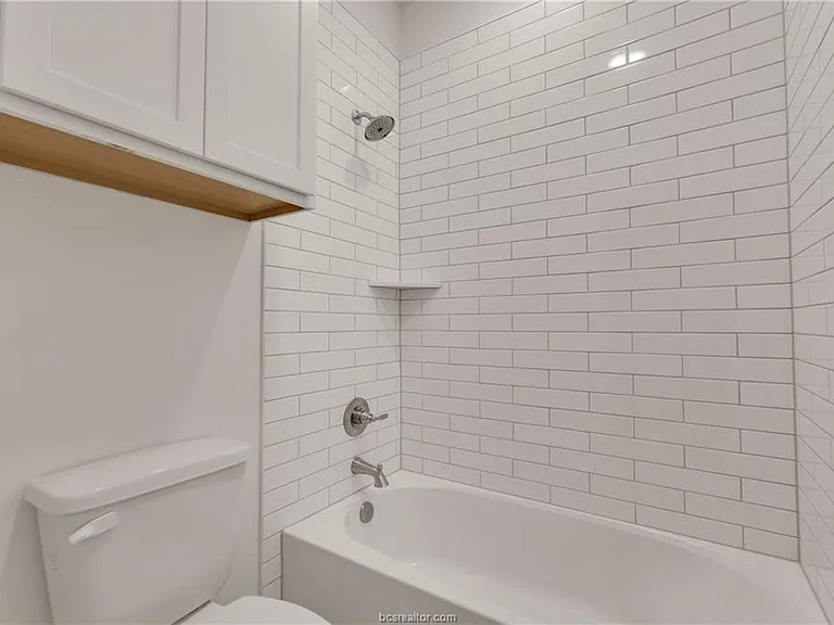 2547 Leyla Ln — Photo 22