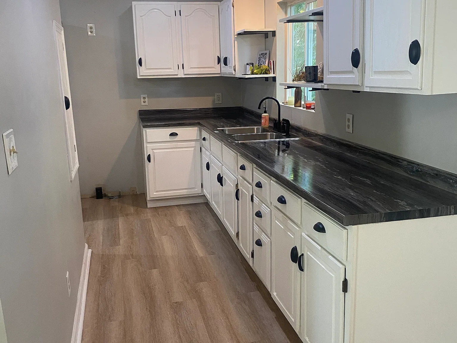 4 bed, 1200 sqft, $1,595 — Photo 2