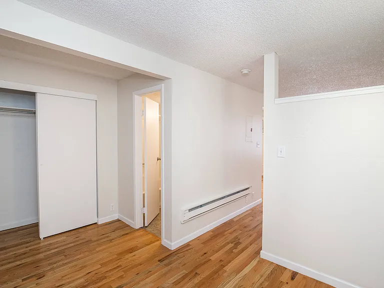 Grant Place — Photo 25
