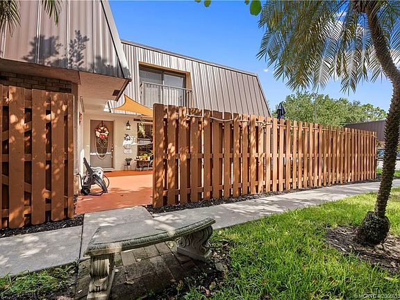 4th image of 6145 SE Windsong Ln