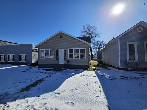 707 N 12th St, Vincennes, IN 47591