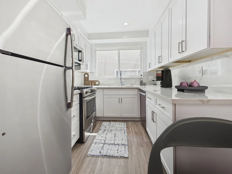 Fifth Street Apartments
