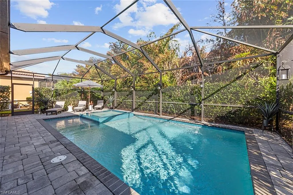 3 bed, 2.0 bath, 1998 sqft, $7,900 — Photo 4