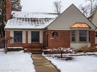 10454 Borgman Ave, Huntington Woods, MI