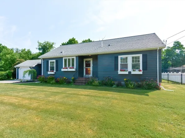163 Purchase St, Milford, MA 01757