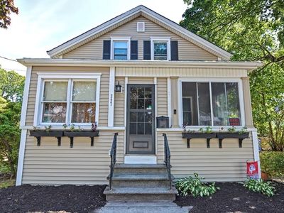 297 Kenyon St, Fall River, MA, 02720