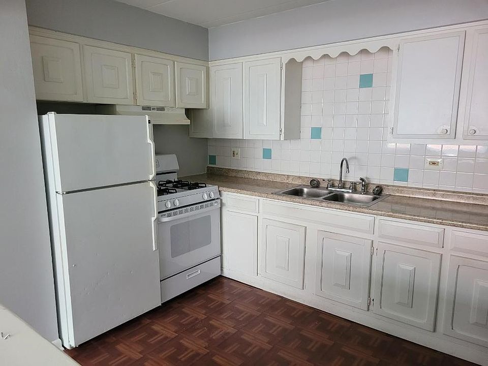 1st image of 446 N Ardmore Ave #1C