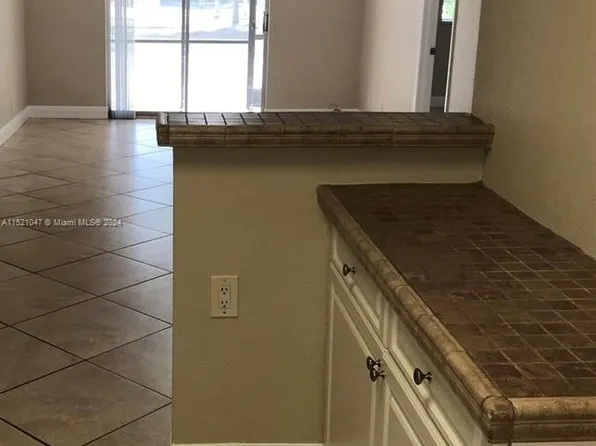 (undisclosed Address), Davie, FL 33314