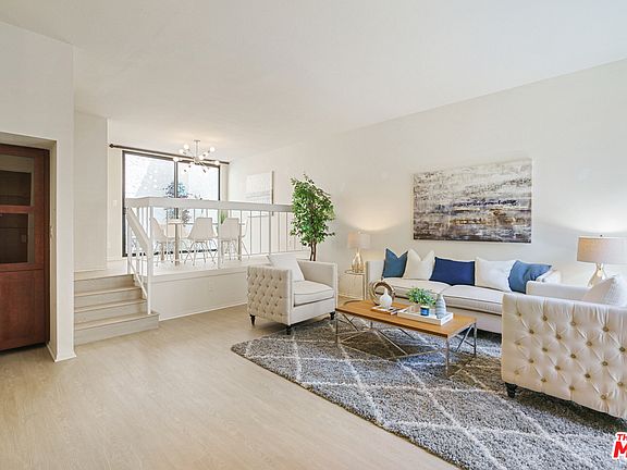 2nd image of 840 20th St Unit 9