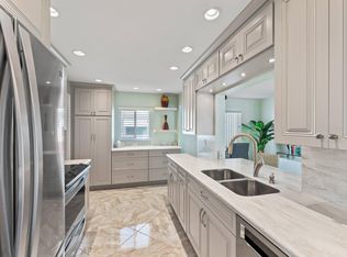 2102 SW 14th Pl, Boynton Beach, FL 33426