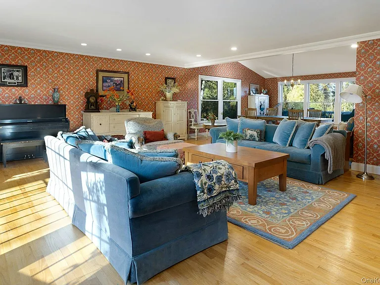 90 Cushman Rd — Photo 12