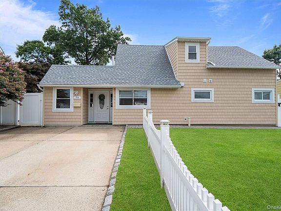 2nd image of 79 Albatross Road