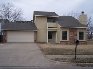 425 NE Shannon Dr, Bartlesville, OK 74006