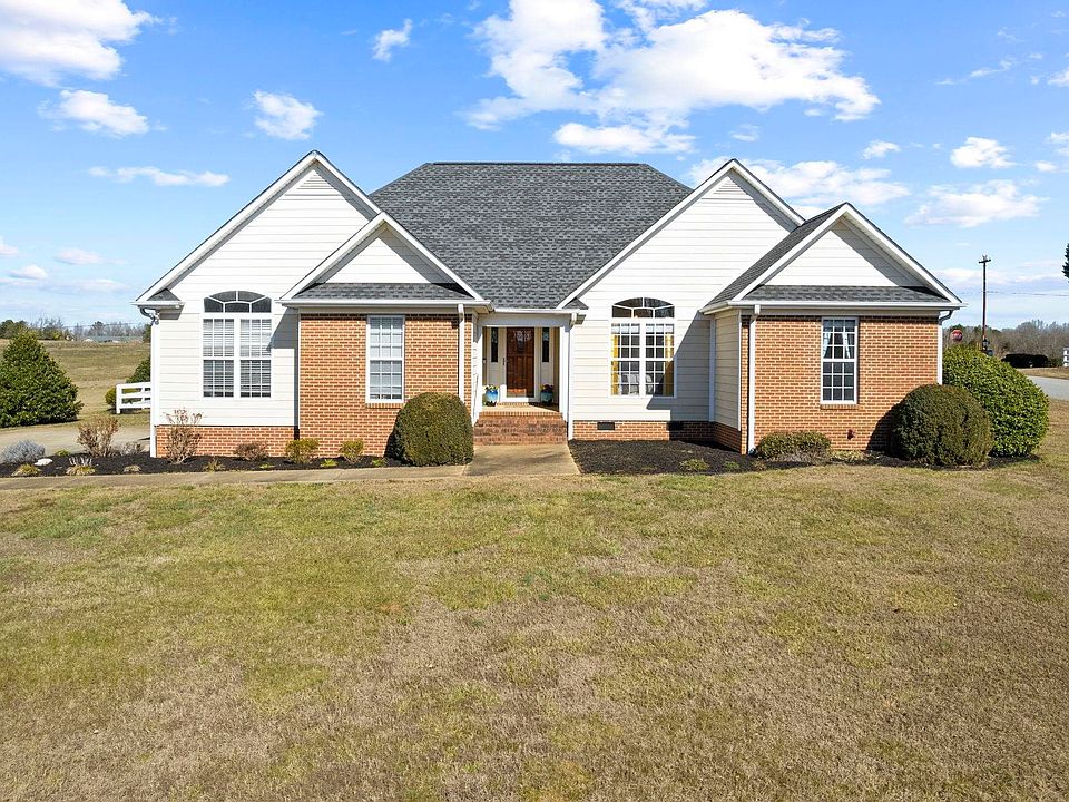 1st image of 110 Wild Heather Dr