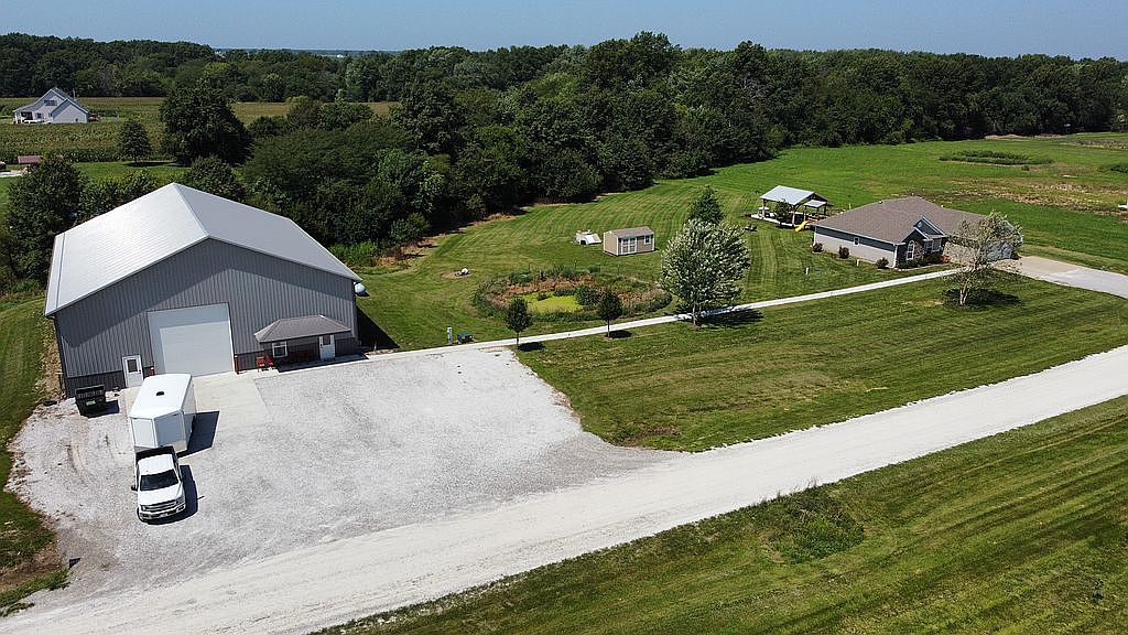 6875 Audrain Rd E 111, Centralia, MO 65240 Zillow