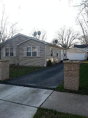 1st image of 743 S Hinman St
