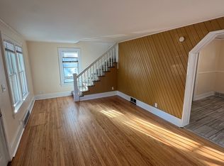 420 W Newhall Ave, Waukesha, WI 53186