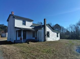 3138 Rocky Ford Rd, Crewe, VA 23930