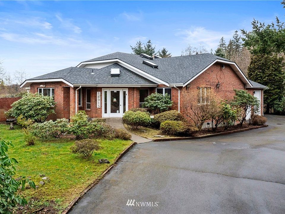 Beautiful well constructed home