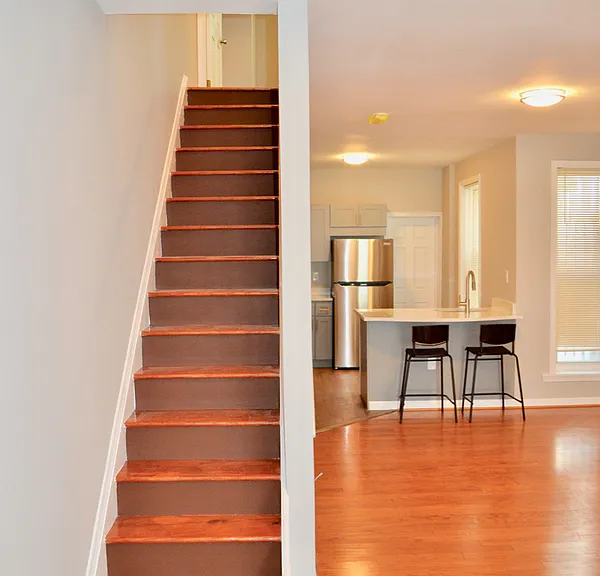 1444 N Edgewood St — Photo 6