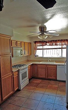 5th image of 1295 Vista De Oro Dr