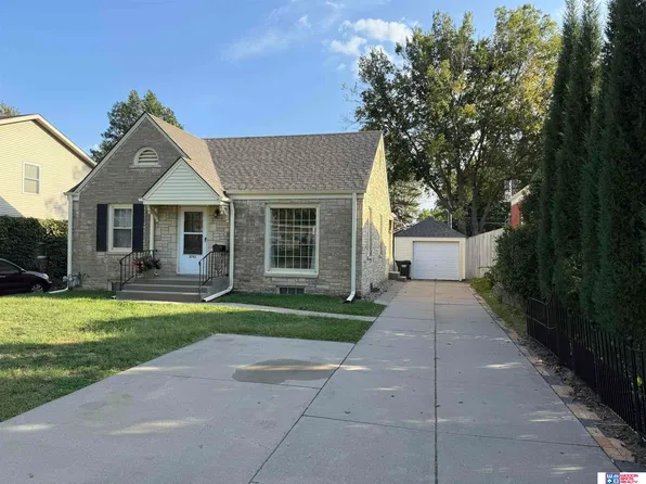 3741 D St, Lincoln, NE 68510