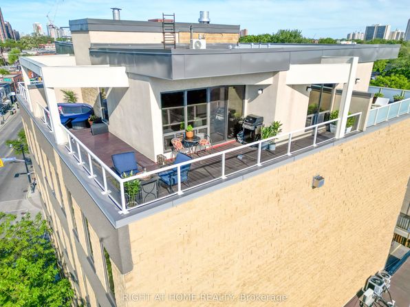 1 Saint Johns Rd #504, Toronto, ON M6P 1T7