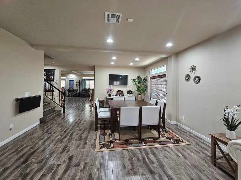 9929 Baystone St — Photo 11