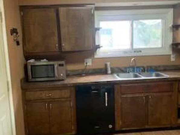 416 Allegheny Ave, Aliquippa, PA 15001