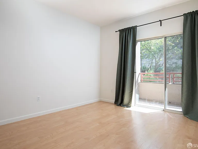 240 Caldecott Ln #108 — Photo 9
