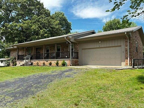 4th image of 10 Leaning Pines Rd