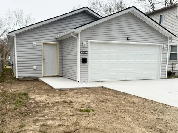 20462 Woodworth St, Redford, MI 48240