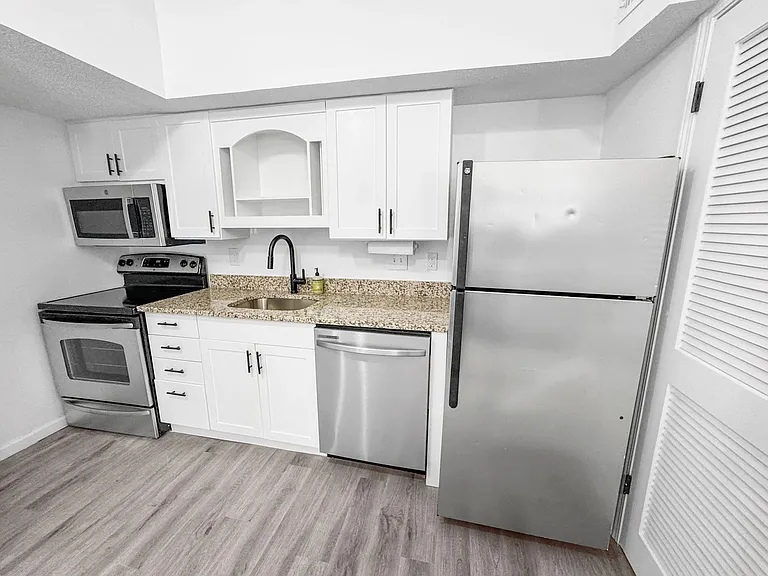 The District at North Hills — Photo 19