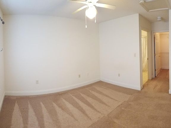 4th image of 643 Bear Dr
