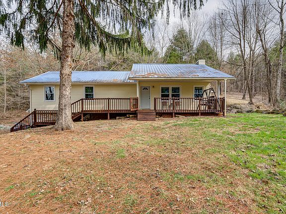 2nd image of 135 Earl Williams Rd