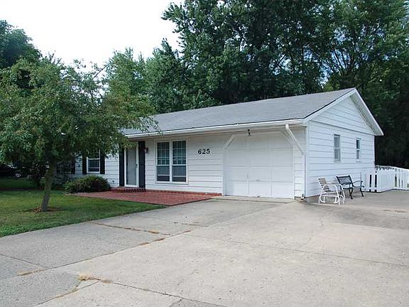 2nd image of 625 Holiday Dr