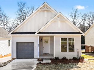 508 Mill St, Lowell, NC 28098
