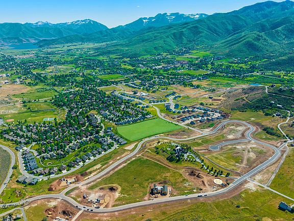 4th image of 73 E Altamont Dr