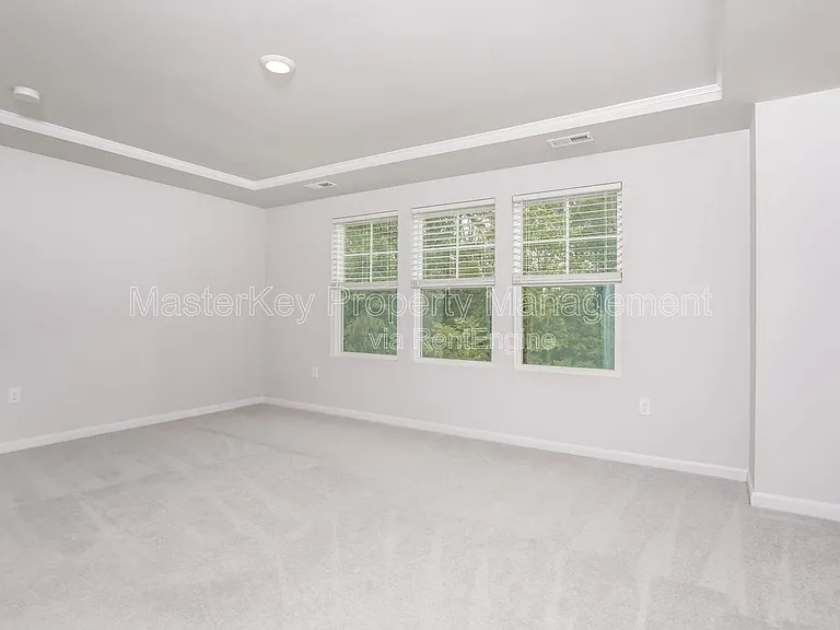 2061 Caen St — Photo 17