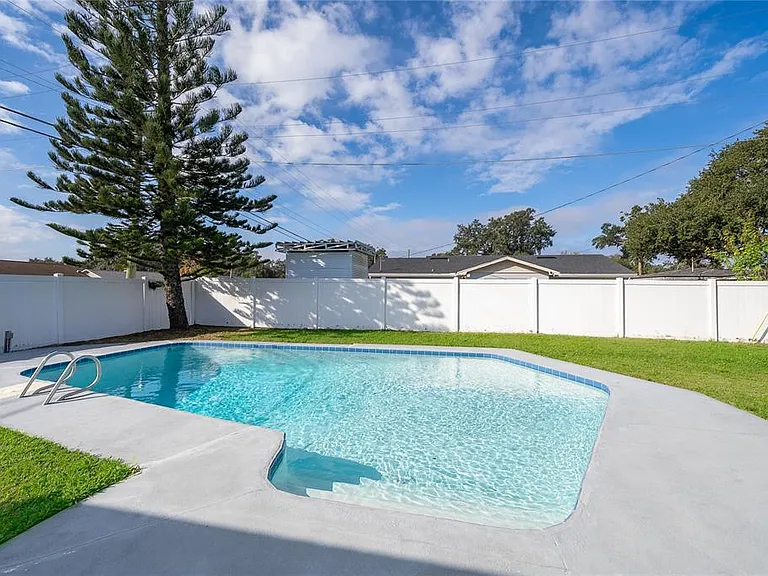 4522 Fetrow Dr — Photo 24