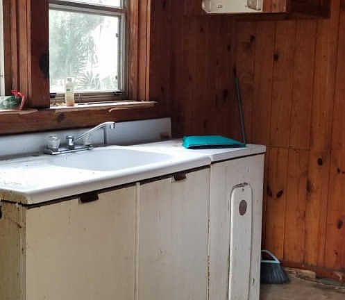 4th image of 104 Water St