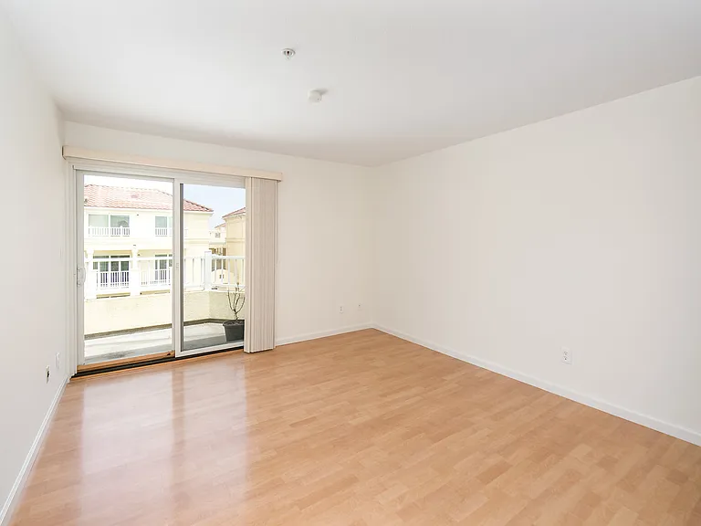3855 Carter Dr #303 — Photo 14