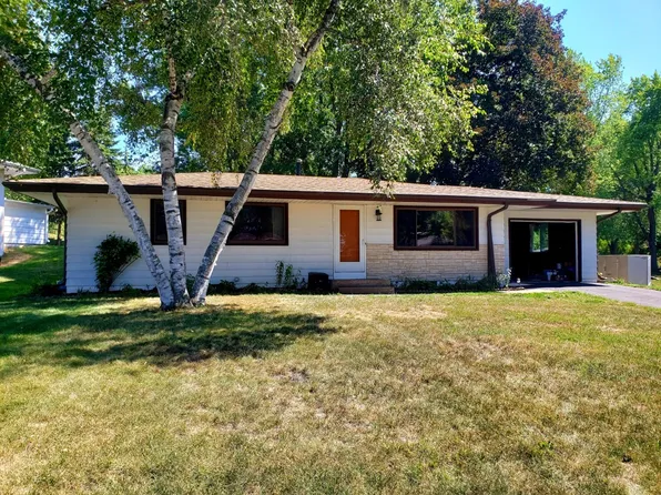 5889 Hackmann Ave NE, Fridley, MN 55432