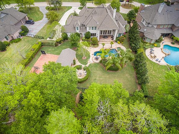 3rd image of 24911 Falling Water Estates Ln