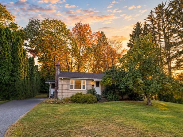 11 Terrence Ave, Clinton, MA 01510