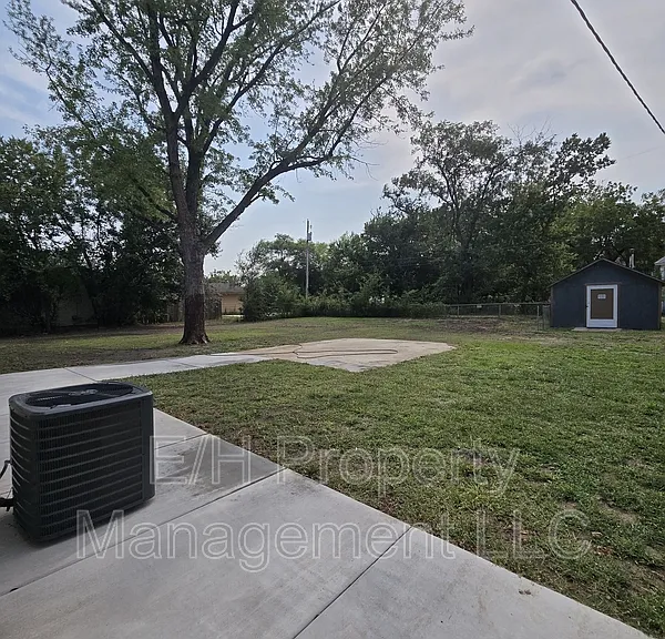 501 S Edwards Ave #1 — Photo 53