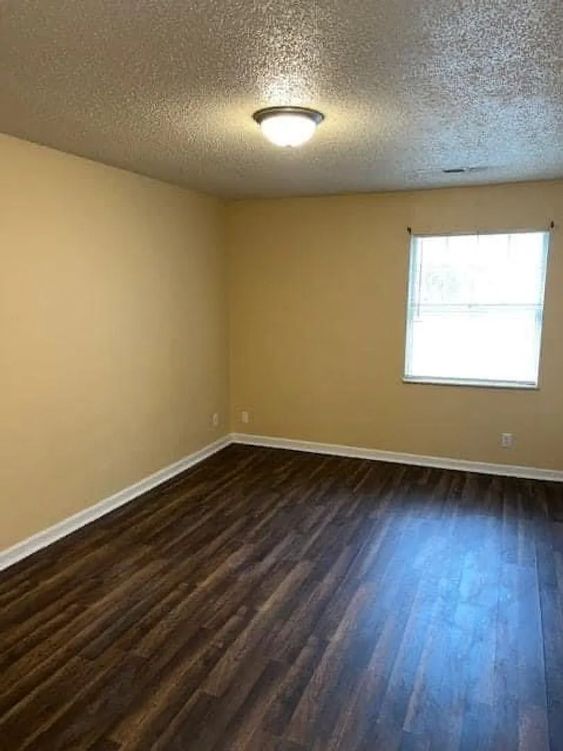 844 Washington Avenue — Photo 2