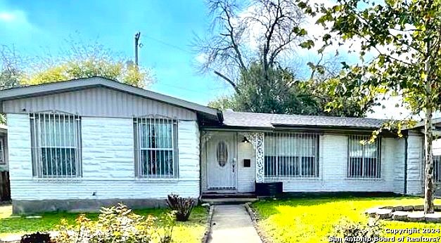 1st image of 106 SULLIVAN DR