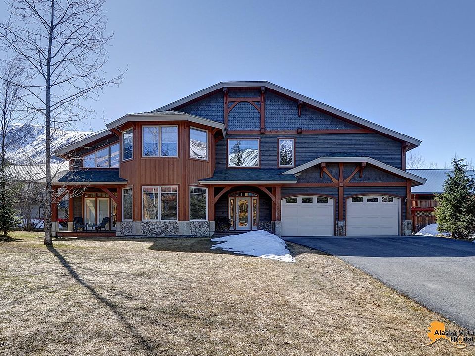 1st image of 132 Tanner Cir